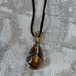 Elegant Glass Pendant Necklace